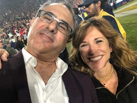 suzy kolber married|Suzy Kolber Age, Husband Eric Brady, Divorced, Net。